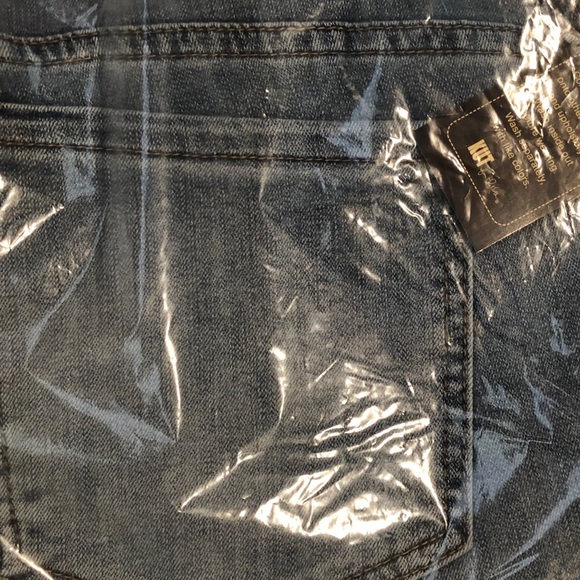 Brand new kut from the kloth 👖 - Picture 3 of 4